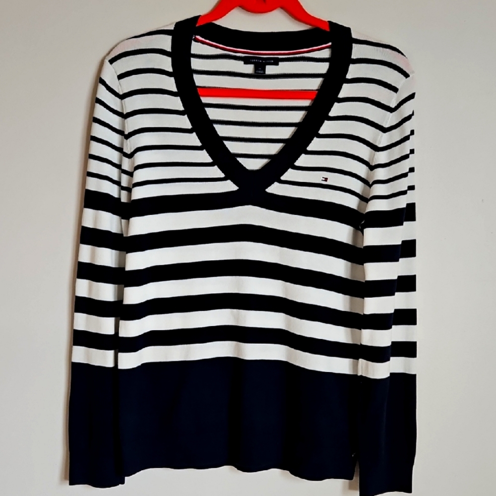 Tommy Hilfiger Knit Sweater V Neck Navy White Striped Cotton Nautical Coastal M